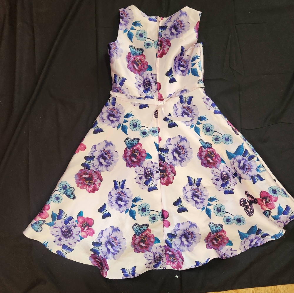 Emily Rose Floral and Butterfly Dress in Purple and Blue Size 16 Girls - Picture 7 of 7